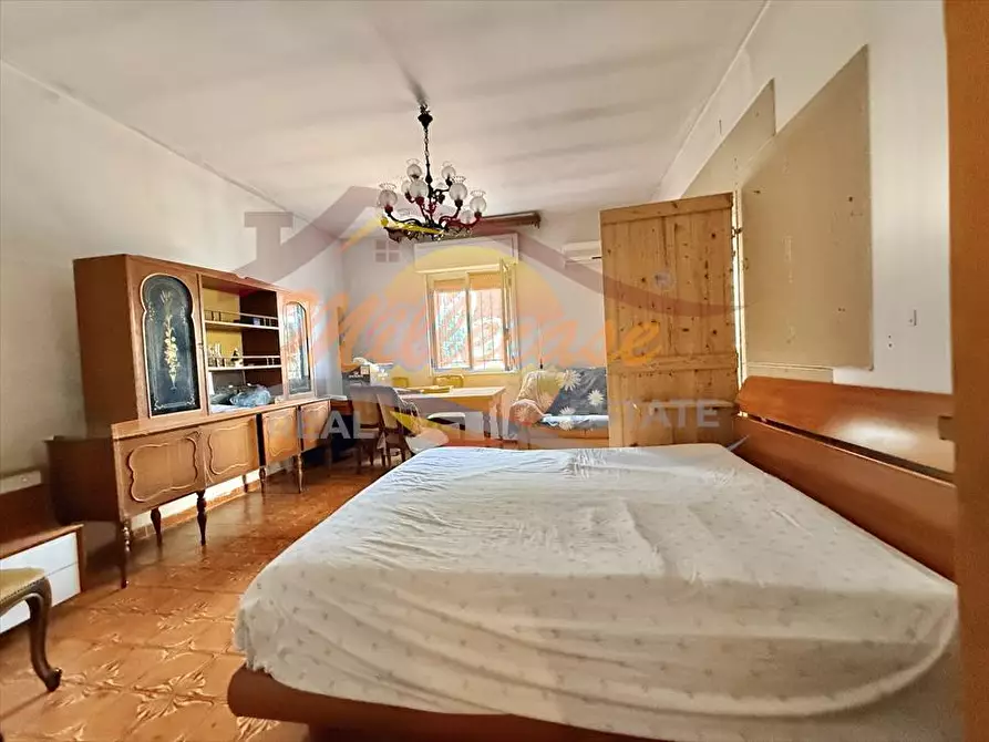 Immagine 15 di Villa in vendita  in VIALE GARRONE a Siracusa