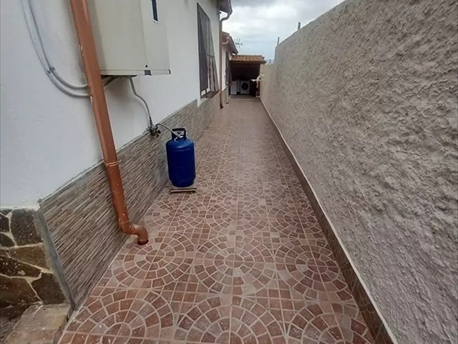 Immagine 15 di Casa indipendente in vendita  a Laureana Di Borrello