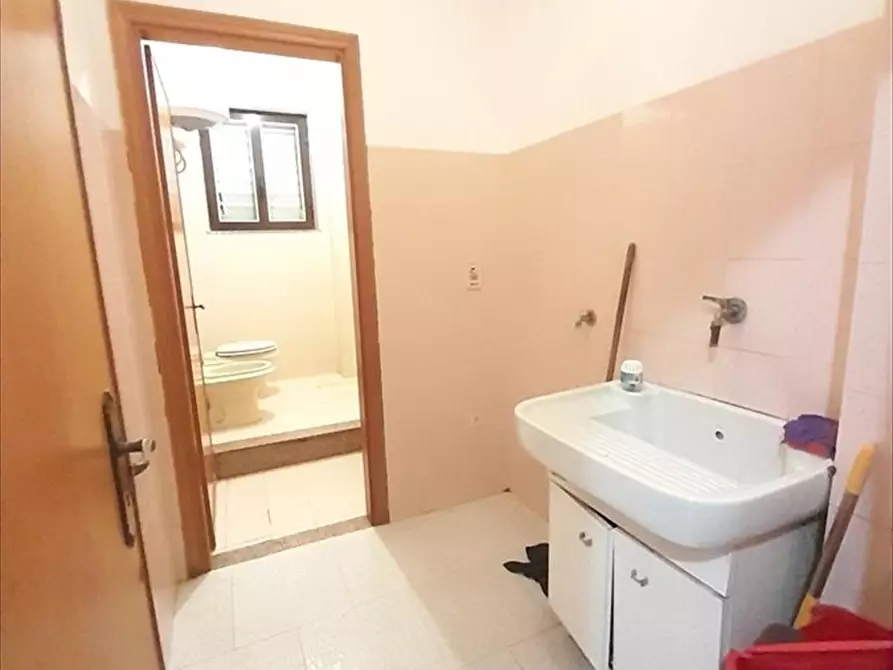 Immagine 11 di Appartamento in vendita  a Taurianova