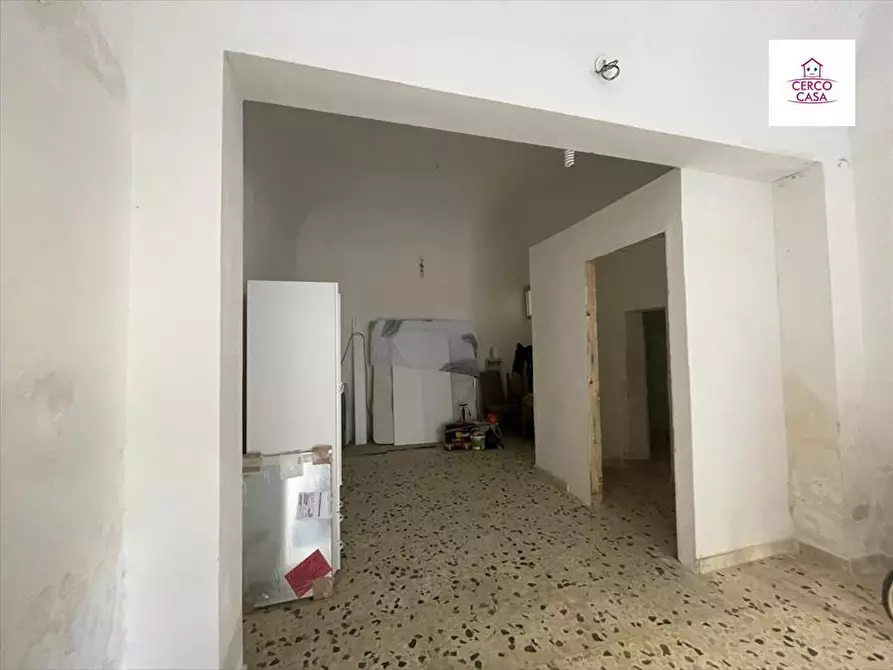 Immagine 4 di Locale commerciale in vendita  in via orti a Trapani