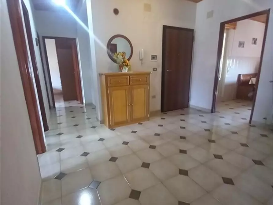 Immagine 12 di Appartamento in vendita  a Cinquefrondi