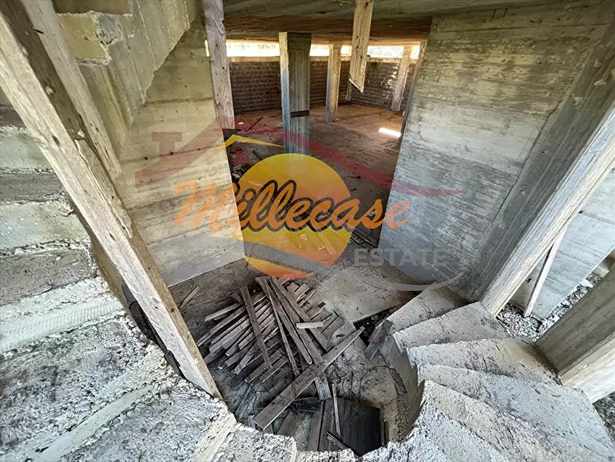 Immagine 16 di Villa in vendita  in via maria luigi monti a Siracusa