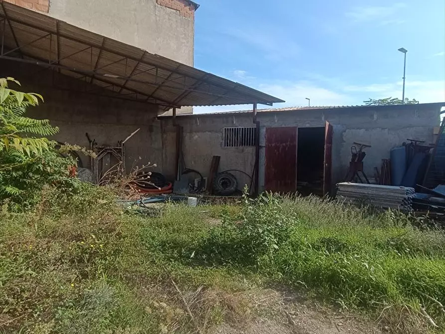 Immagine 12 di Deposito in vendita  a Taurianova