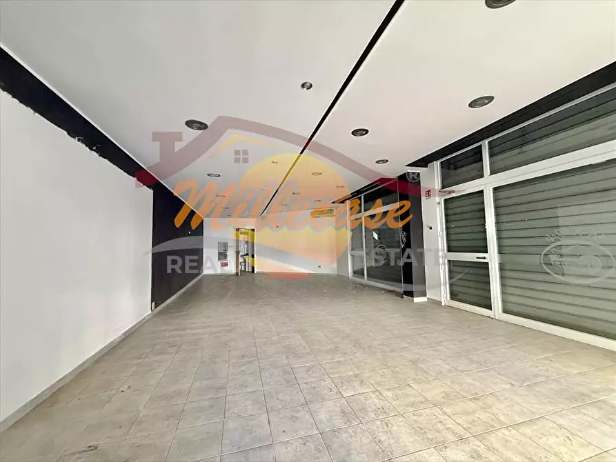 Immagine 19 di Locale commerciale in vendita  in VIALE ZECCHINO a Siracusa