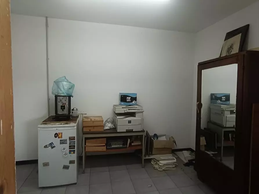 Immagine 11 di Capannone industriale in affitto  a Taurianova