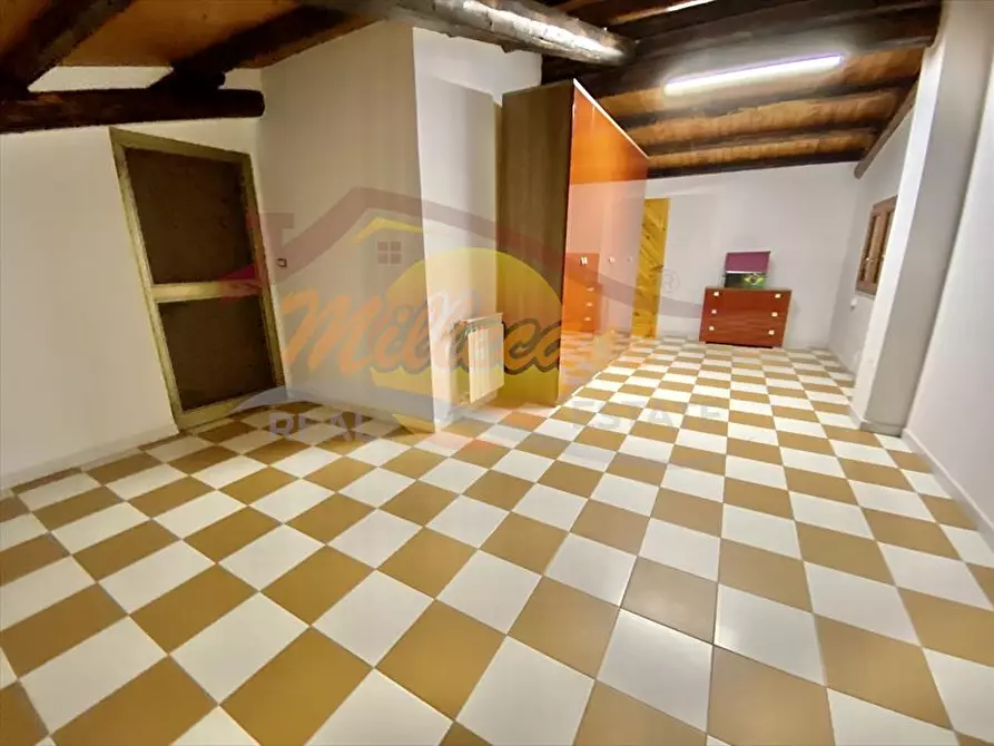 Immagine 20 di Villa in vendita  in VIA MARIA LIUGI MONTI a Siracusa