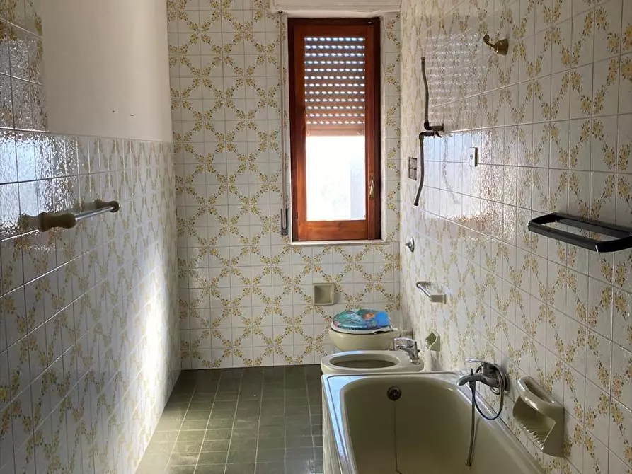 Immagine 8 di Appartamento in vendita  in Via Salvo D'Acquisto  a Lercara Friddi