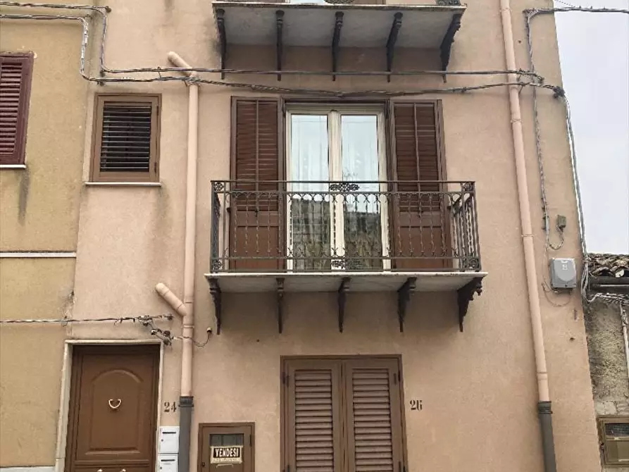 Immagine 1 di Appartamento in vendita  in Via Vittorio Emanuele III a Lercara Friddi