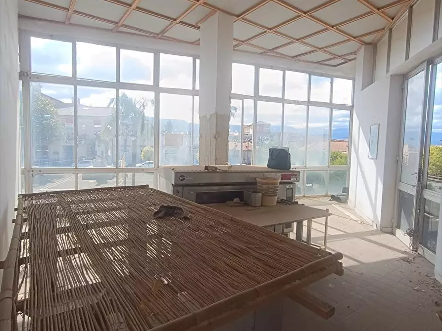 Immagine 8 di Locale commerciale in vendita  a Taurianova