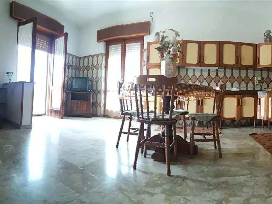 Immagine 2 di Appartamento in vendita  a Taurianova
