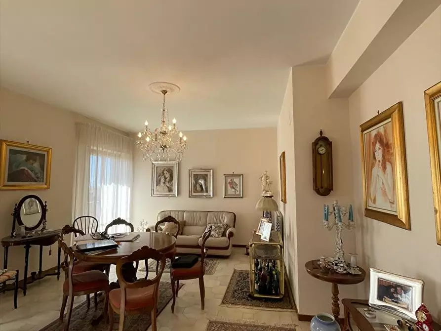 Immagine 4 di Appartamento in vendita  in via Manzoni  a Erice