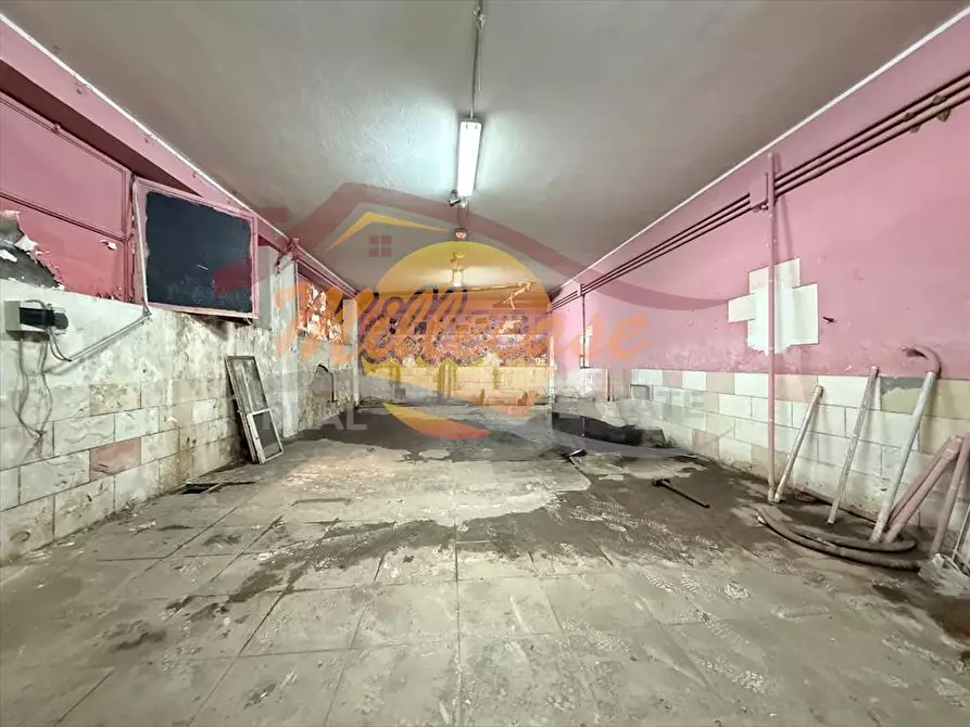 Immagine 9 di Locale commerciale in vendita  in VIALE ZECCHINO a Siracusa