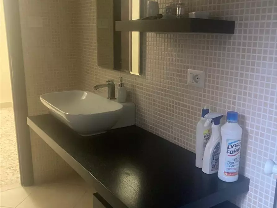 Immagine 10 di Appartamento in vendita  in Via Papa Giovanni XXII 13 a Lercara Friddi