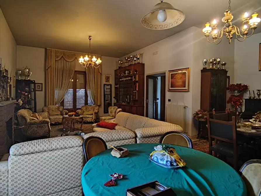 Immagine 10 di Villa in vendita  a Taurianova