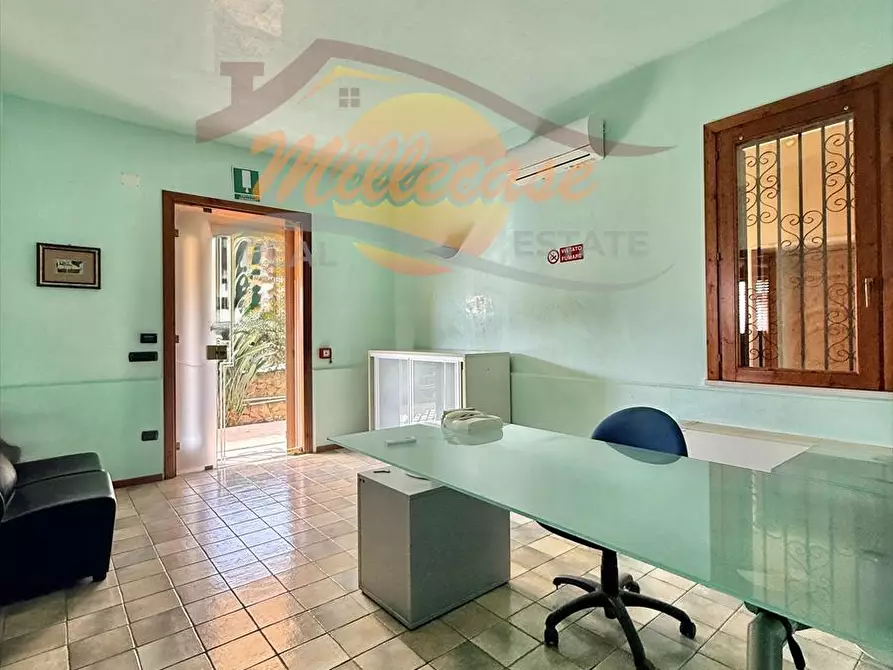 Immagine 14 di Villa in vendita  in viale Garrone a Melilli