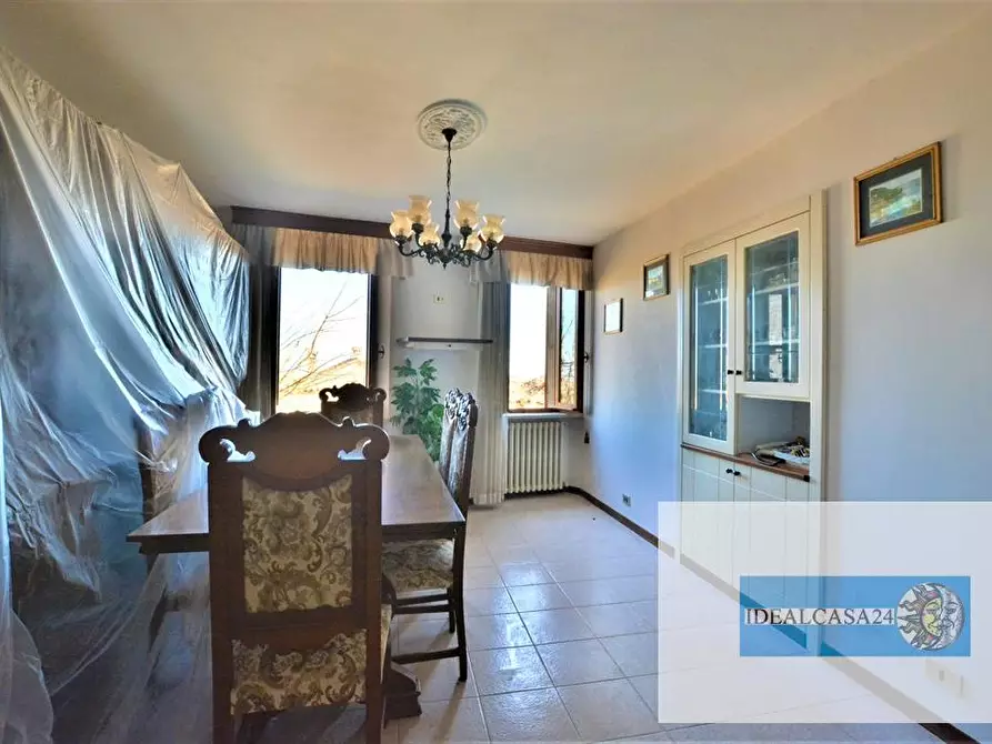Immagine 4 di Casa indipendente in vendita  in Loro Piceno Via Monte Grappa a Loro Piceno