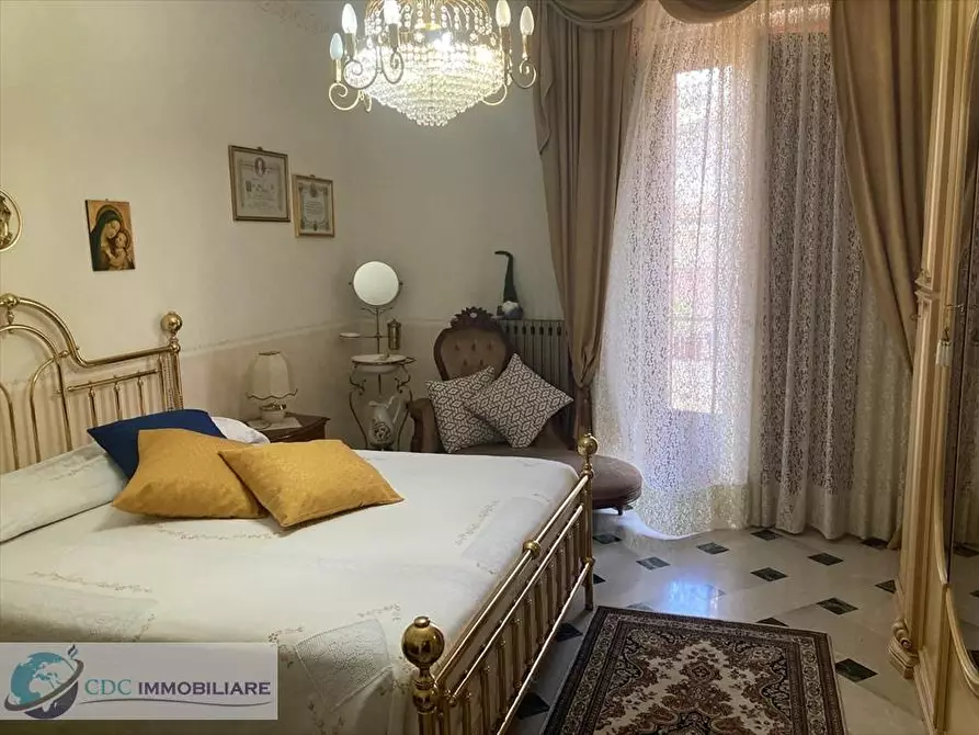 Immagine 9 di Appartamento in vendita  in Via Mercato  Castronovo di Sicilia a Castronovo Di Sicilia