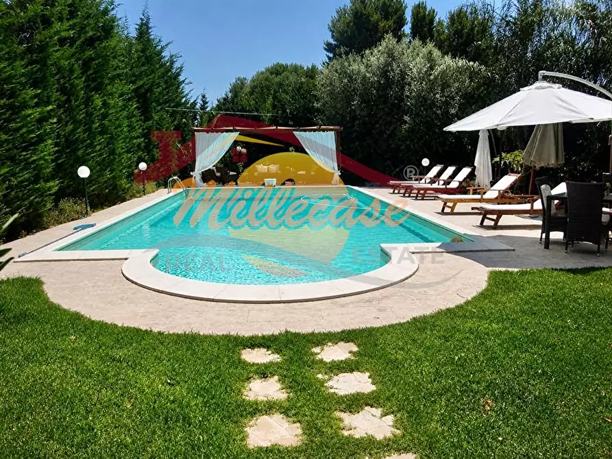 Immagine 5 di Villa in vendita  in TREMMILIA a Siracusa