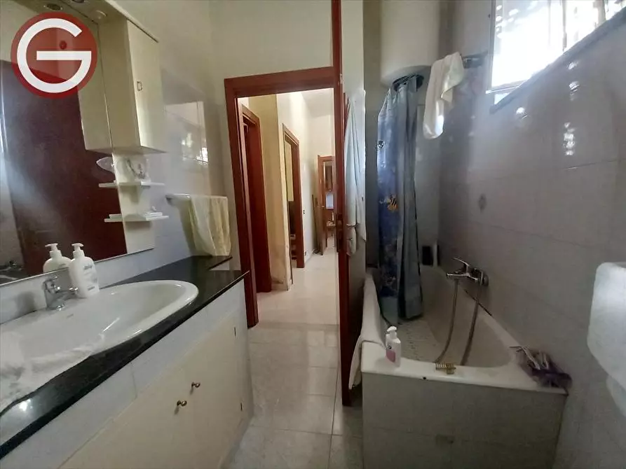 Immagine 11 di Casa indipendente in vendita  a Taurianova