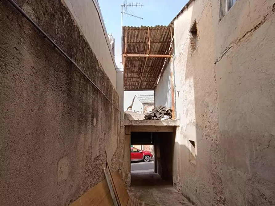 Immagine 6 di Locale commerciale in vendita  a Polistena