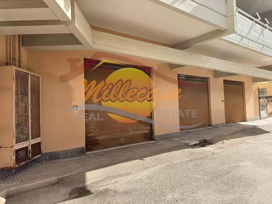 Immagine 2 di Garage in vendita  in VIALE TICA a Siracusa