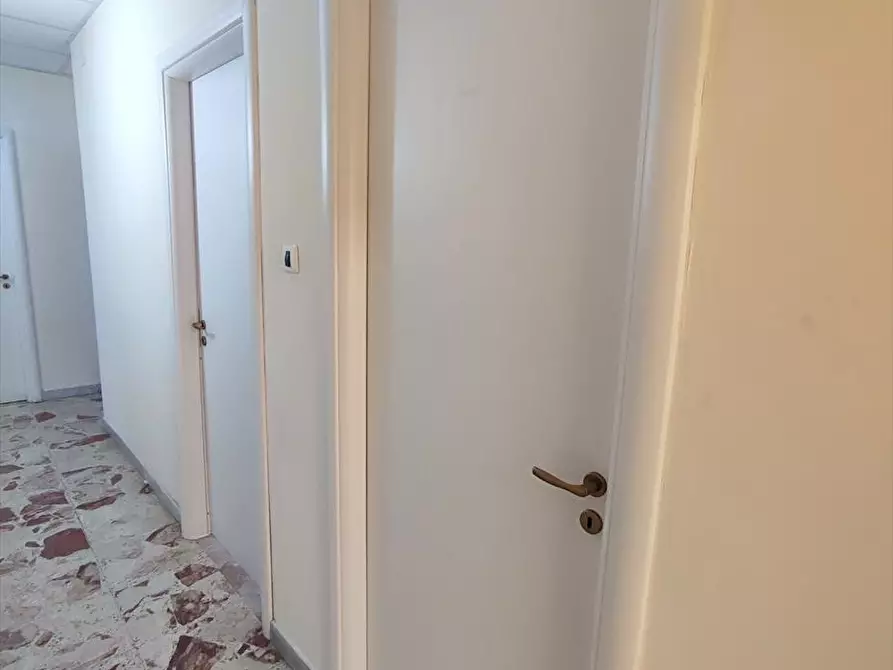 Immagine 7 di Ufficio in affitto  in via leone XIII 36 a Caltanissetta