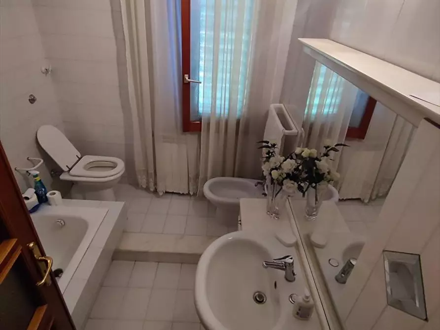 Immagine 23 di Casa indipendente in vendita  a Taurianova