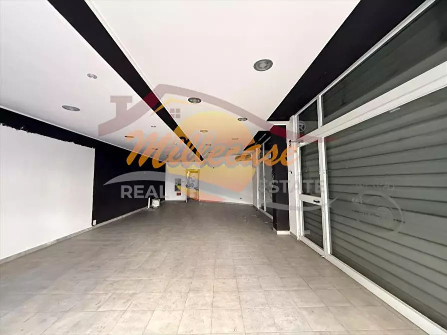 Immagine 21 di Locale commerciale in vendita  in VIALE ZECCHINO a Siracusa