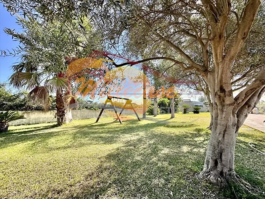 Immagine 15 di Villa in vendita  in arenella a Siracusa