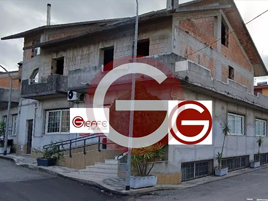 Immagine 3 di Locale commerciale in vendita  a Cittanova