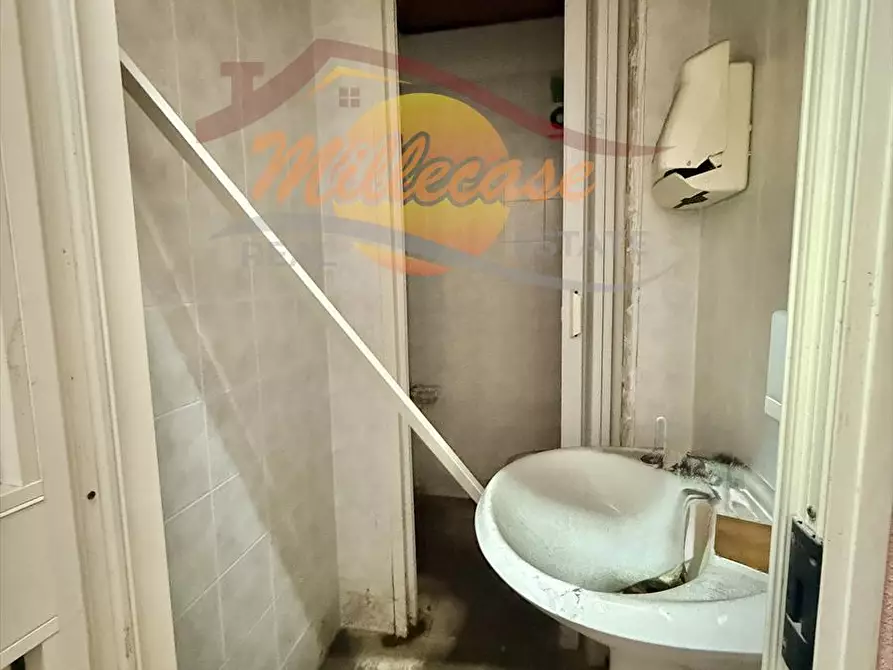 Immagine 25 di Locale commerciale in vendita  in VIALE ZECCHINO a Siracusa