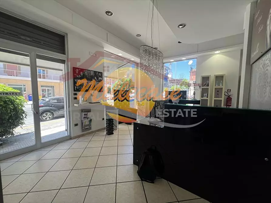 Immagine 6 di Locale commerciale in vendita  in viale tica a Siracusa