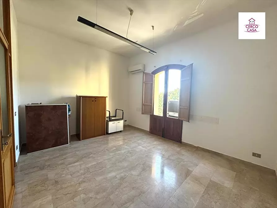 Immagine 14 di Ufficio in vendita  a Trapani