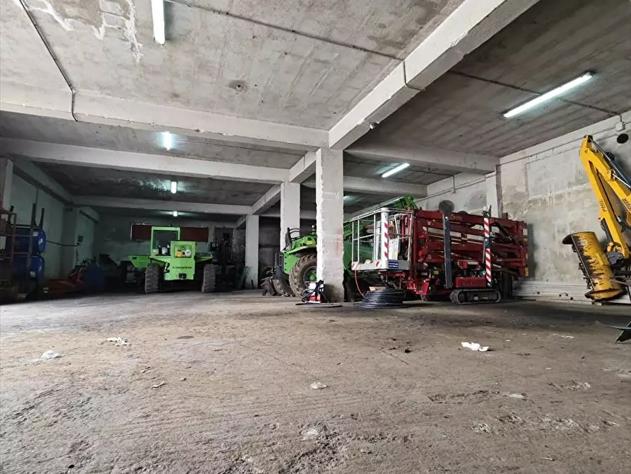 Immagine 11 di Deposito   a Taurianova