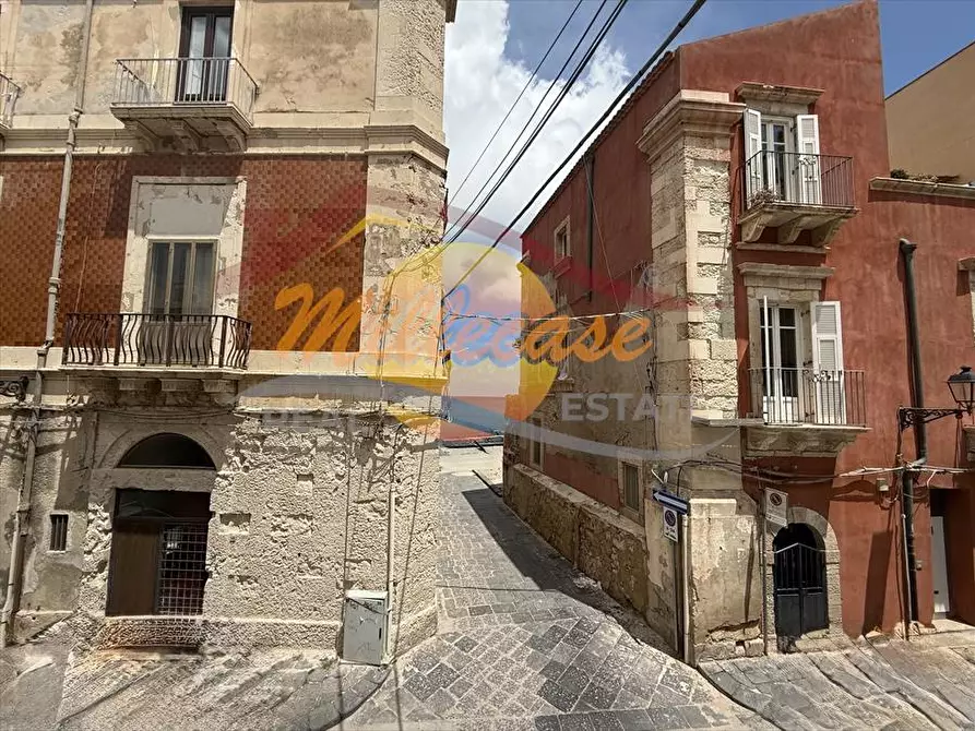 Immagine 12 di Appartamento in vendita  in via Vittorio veneto a Siracusa