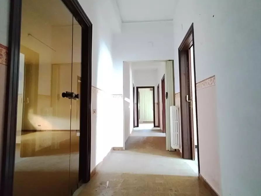 Immagine 2 di Appartamento in vendita  a Gioia Tauro