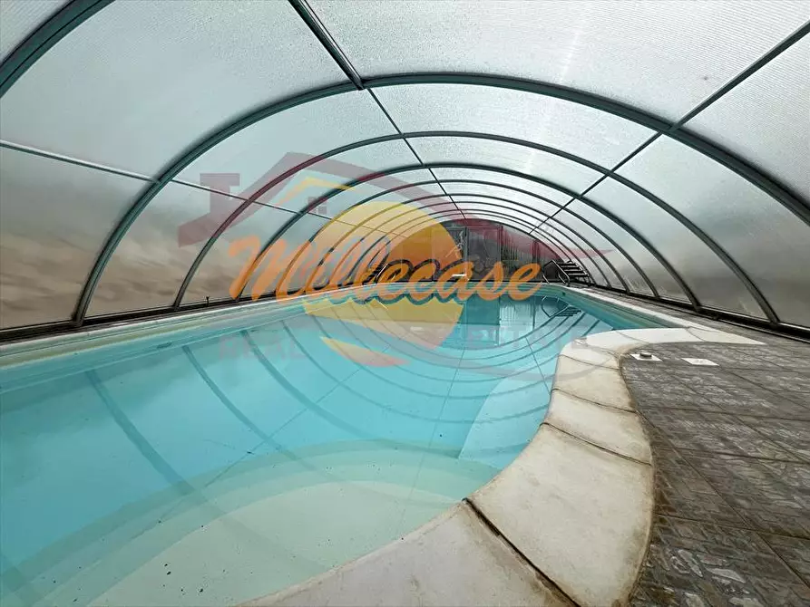 Immagine 8 di Villa in vendita  a Siracusa