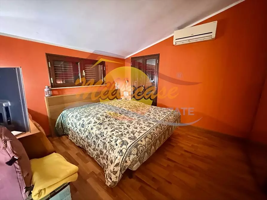 Immagine 19 di Villa in vendita  in viale Garrone a Siracusa