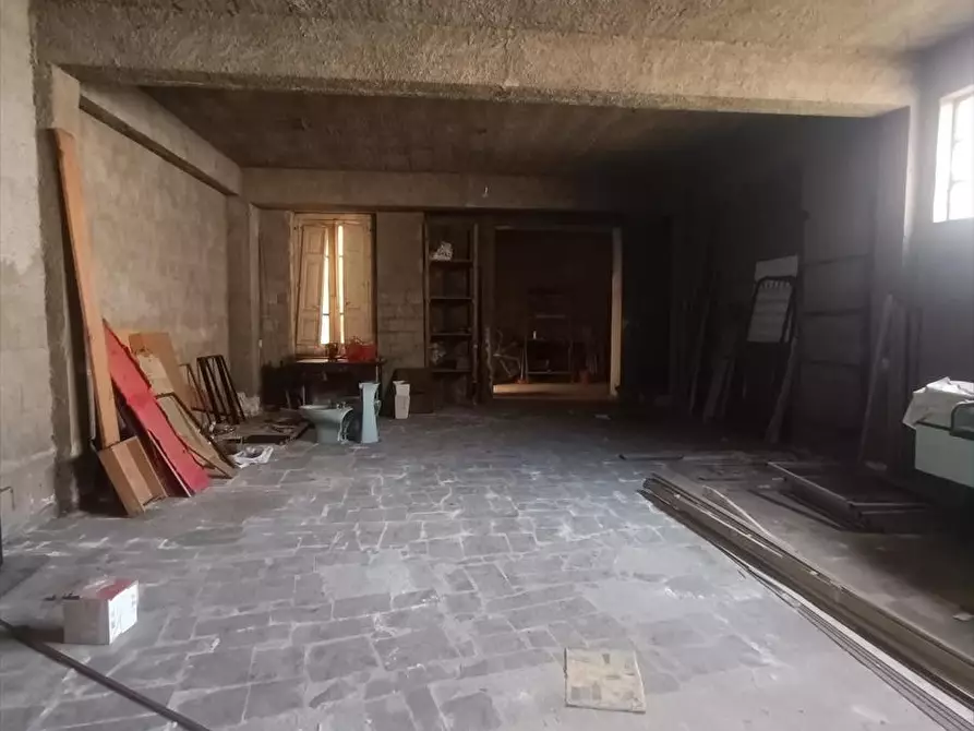 Immagine 1 di Deposito in vendita  a Taurianova
