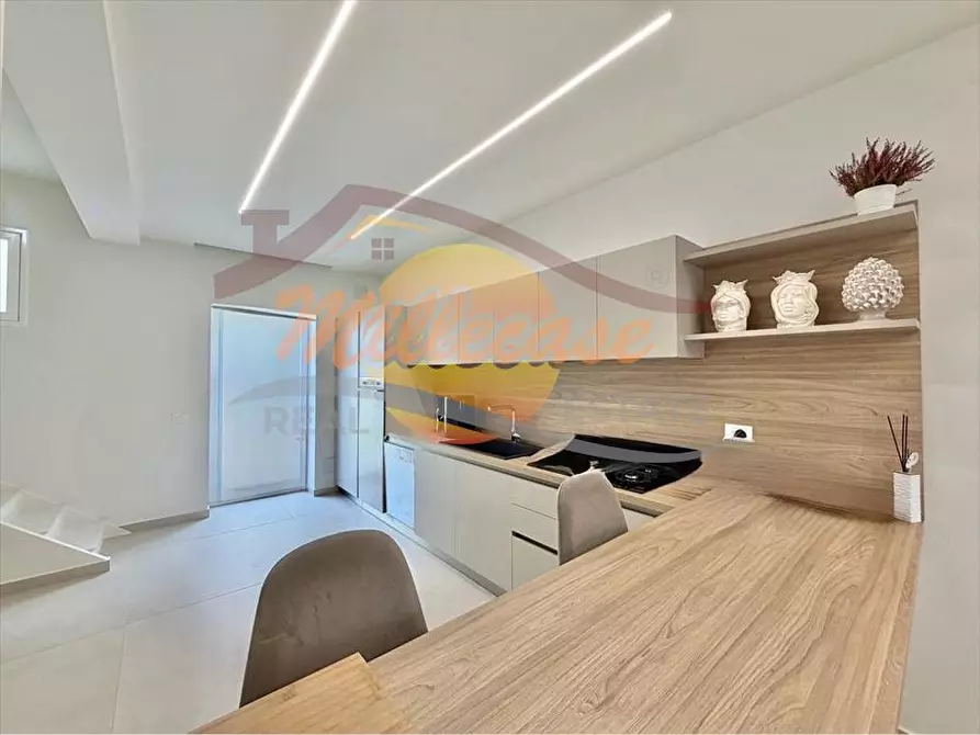 Immagine 1 di Villa in vendita  a Siracusa