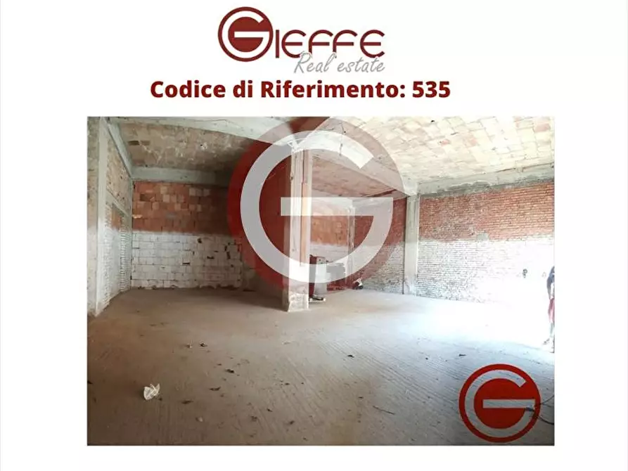 Immagine 1 di Garage in vendita  a Taurianova