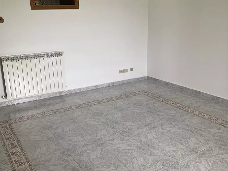 Immagine 5 di Appartamento in vendita  in via Francesco Crispi  Palazzo Adriano a Palazzo Adriano