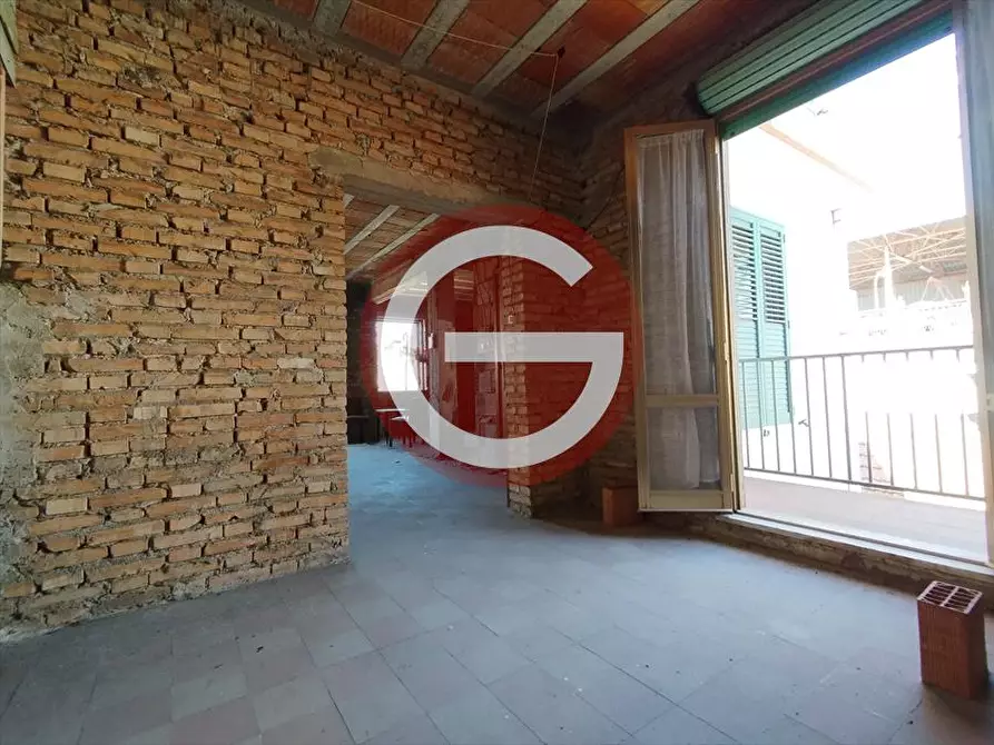 Immagine 24 di Palazzo in vendita  a Taurianova