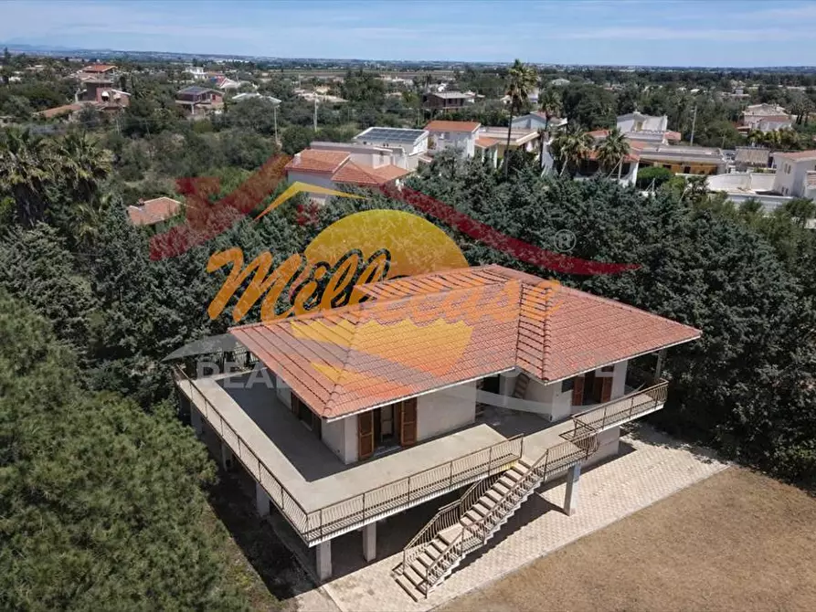 Immagine 25 di Villa in vendita  in via mar di bering a Siracusa