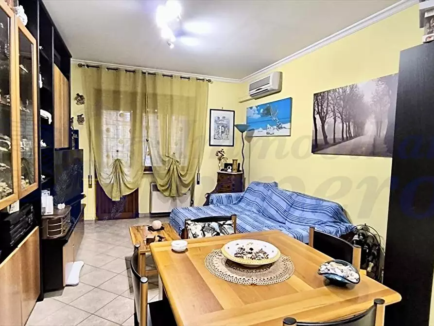Immagine 2 di Appartamento in vendita  in Via Angelo Bianchi 94 a Roma