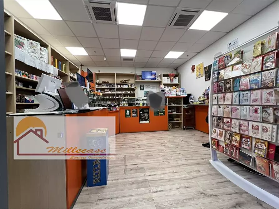 Immagine 4 di Attività commerciale in vendita  in PARCO COMMERCIALE BELVEDERE a Siracusa