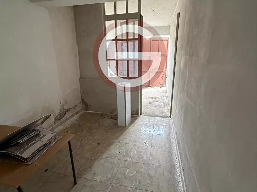 Immagine 5 di Deposito in vendita  a Taurianova