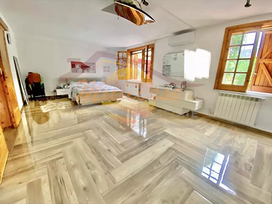 Immagine 4 di Villa in vendita  in VIA MARIA LIUGI MONTI a Siracusa