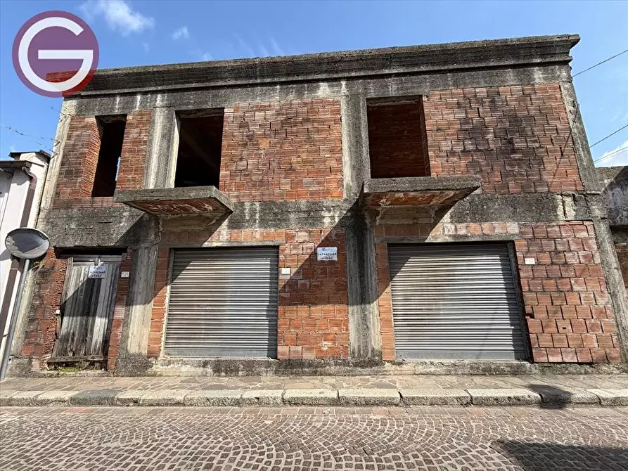 Immagine 2 di Rustico / casale in vendita  a Taurianova