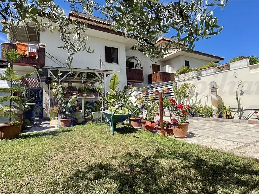 Immagine 21 di Casa indipendente in vendita  a Ardea